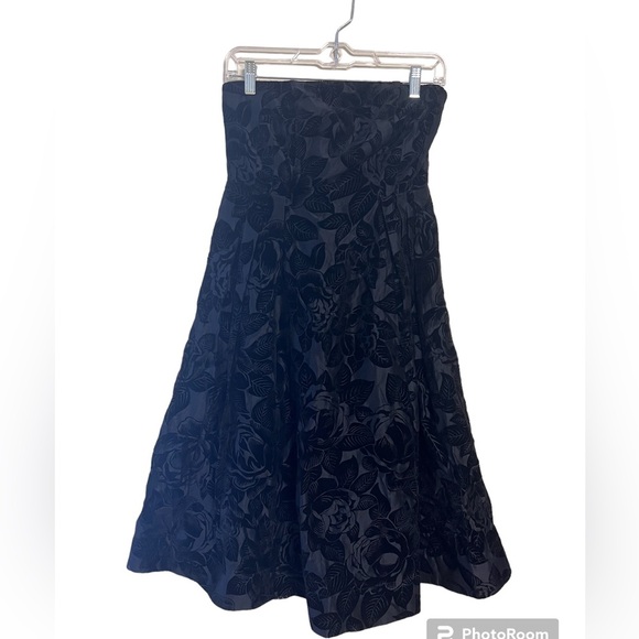 Anthropologie Dresses & Skirts - Maeve by Anthropologie Strapless Floral Jacquard Midi Dress Size 4
